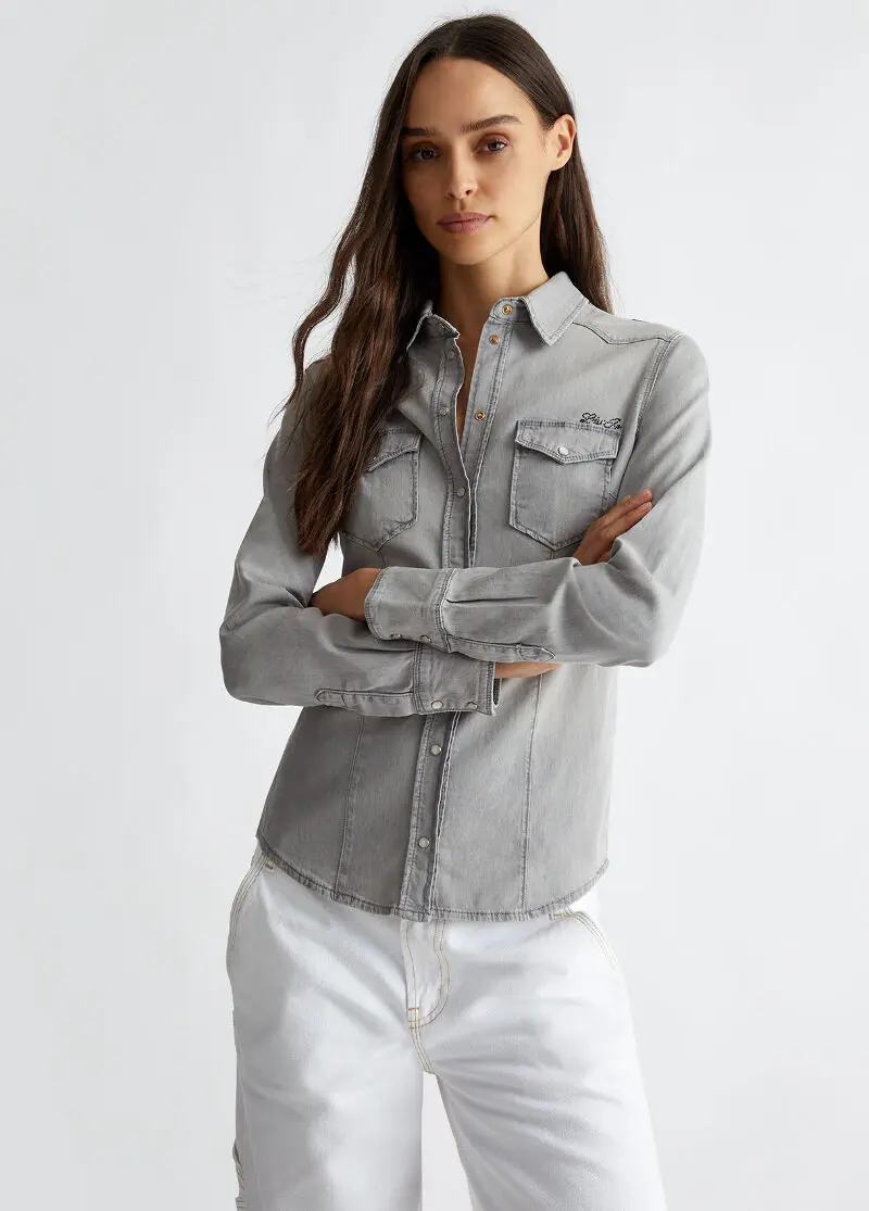 Рубашка из денима