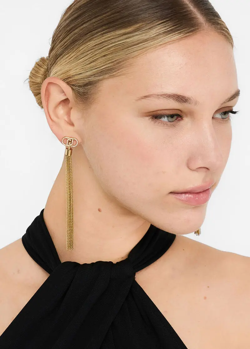 Серьги с металлическими кисточками